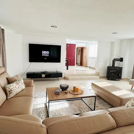 Feriehus Layal Exclusive 3 Floor House *